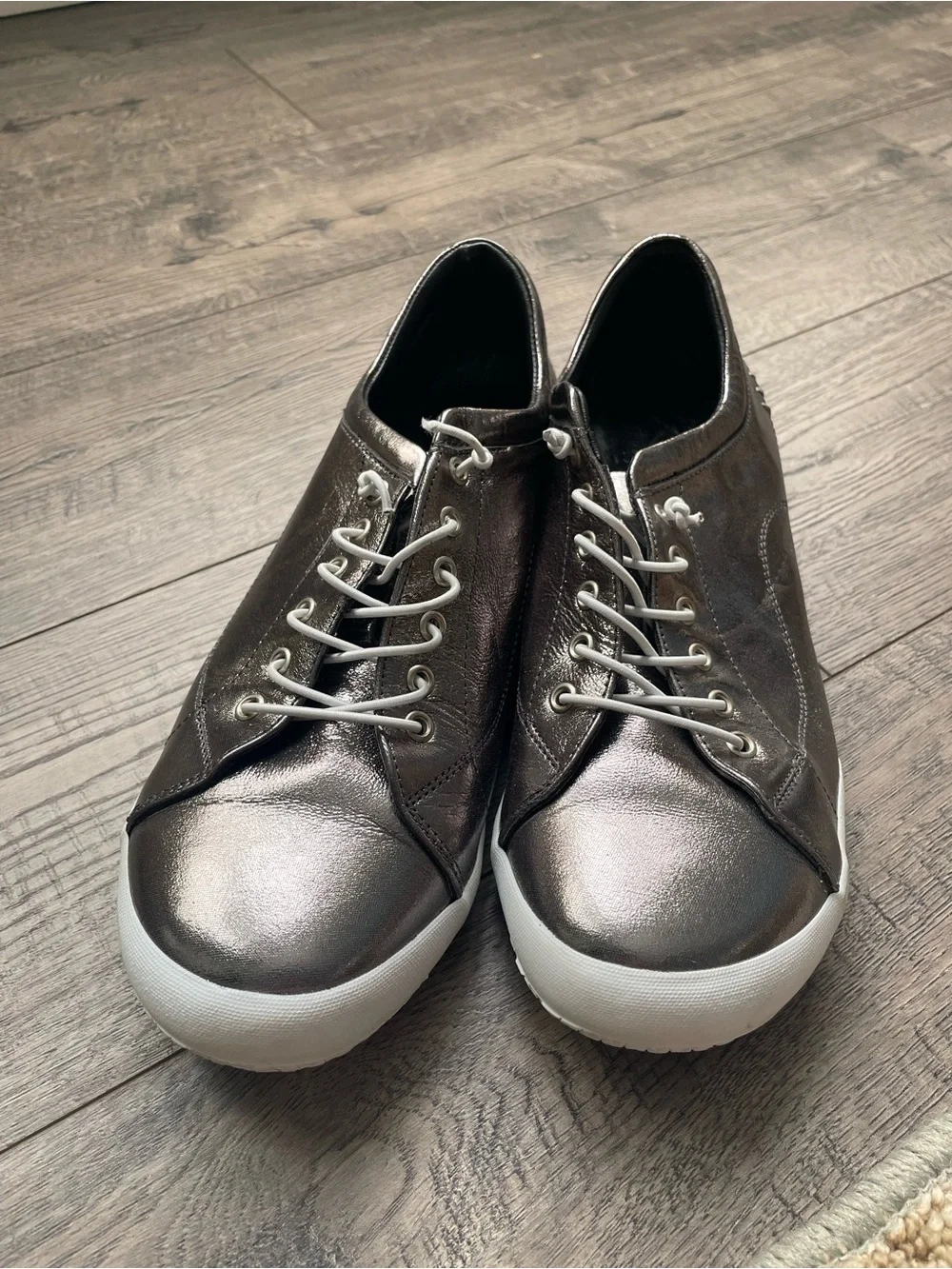 Gelato Woman’s Metallic Gray Leather Casual Sneakers - Sleek Lace-Up Design